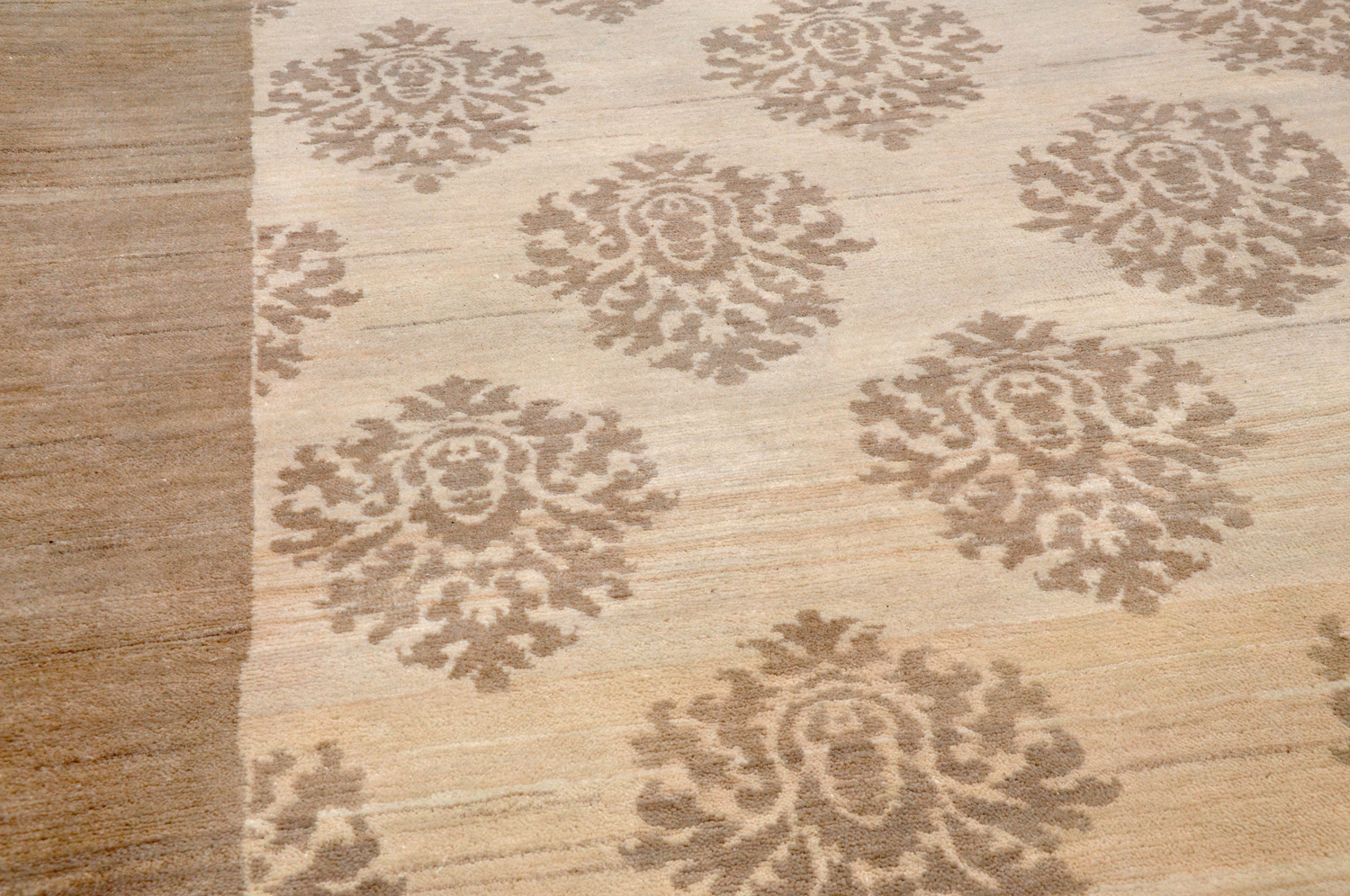 ISA KHAN Ottoman Indien Knüpfteppich | Neuseelandwolle