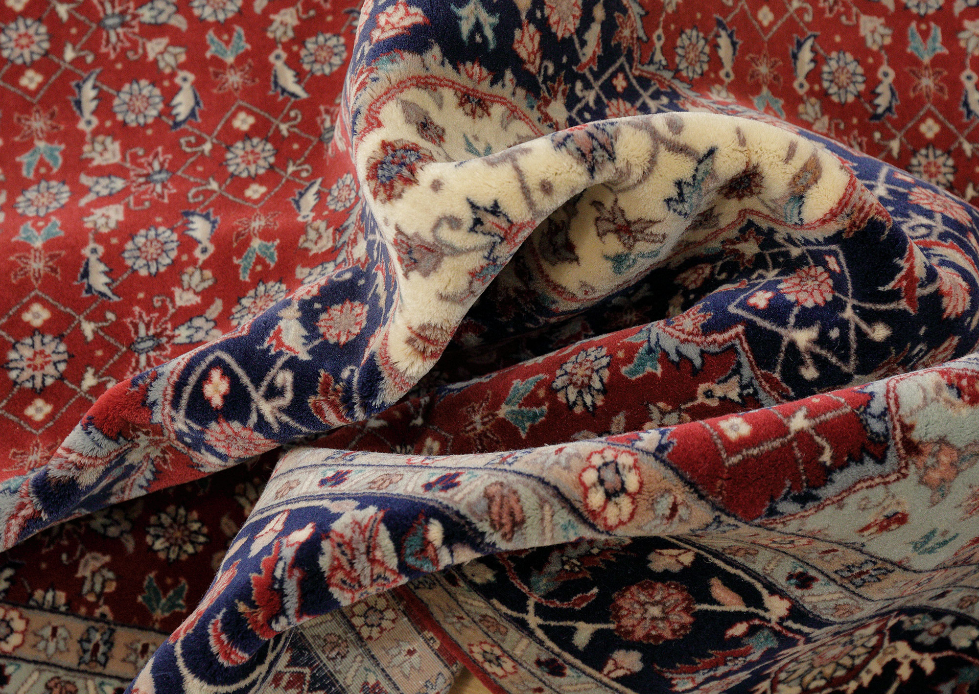 Isfahan Orientteppich China neu | Medaillon