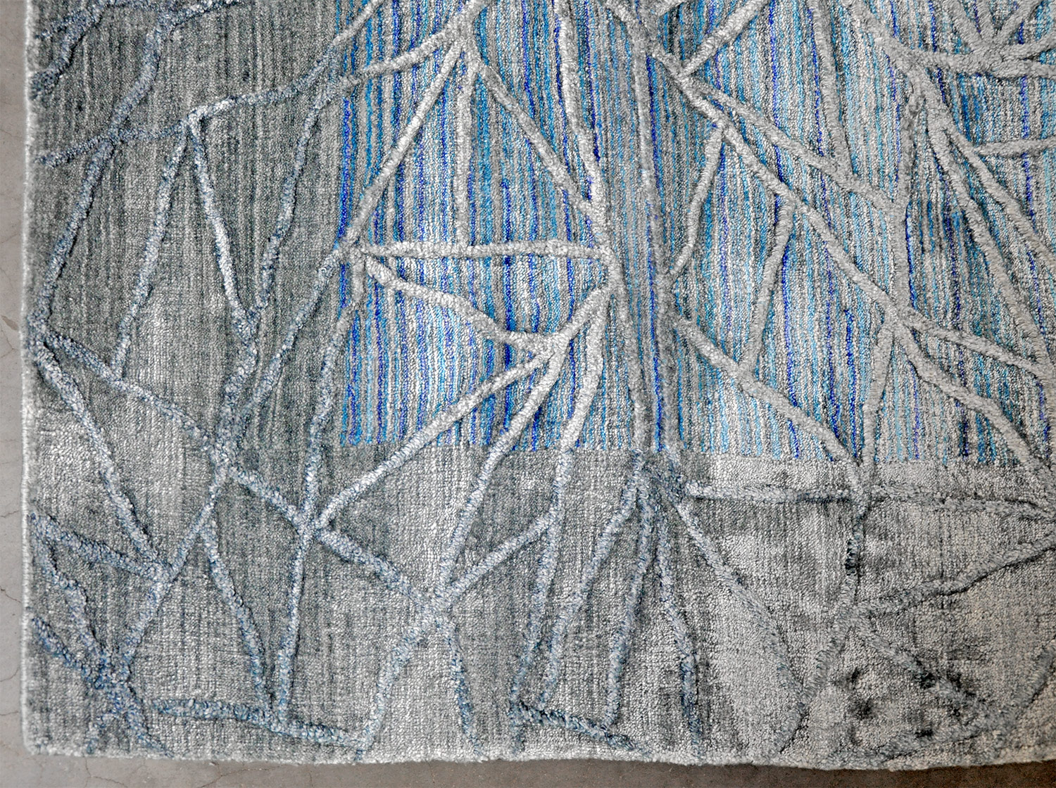 Thomas Handloomteppich Spider Web |  türkis-grau