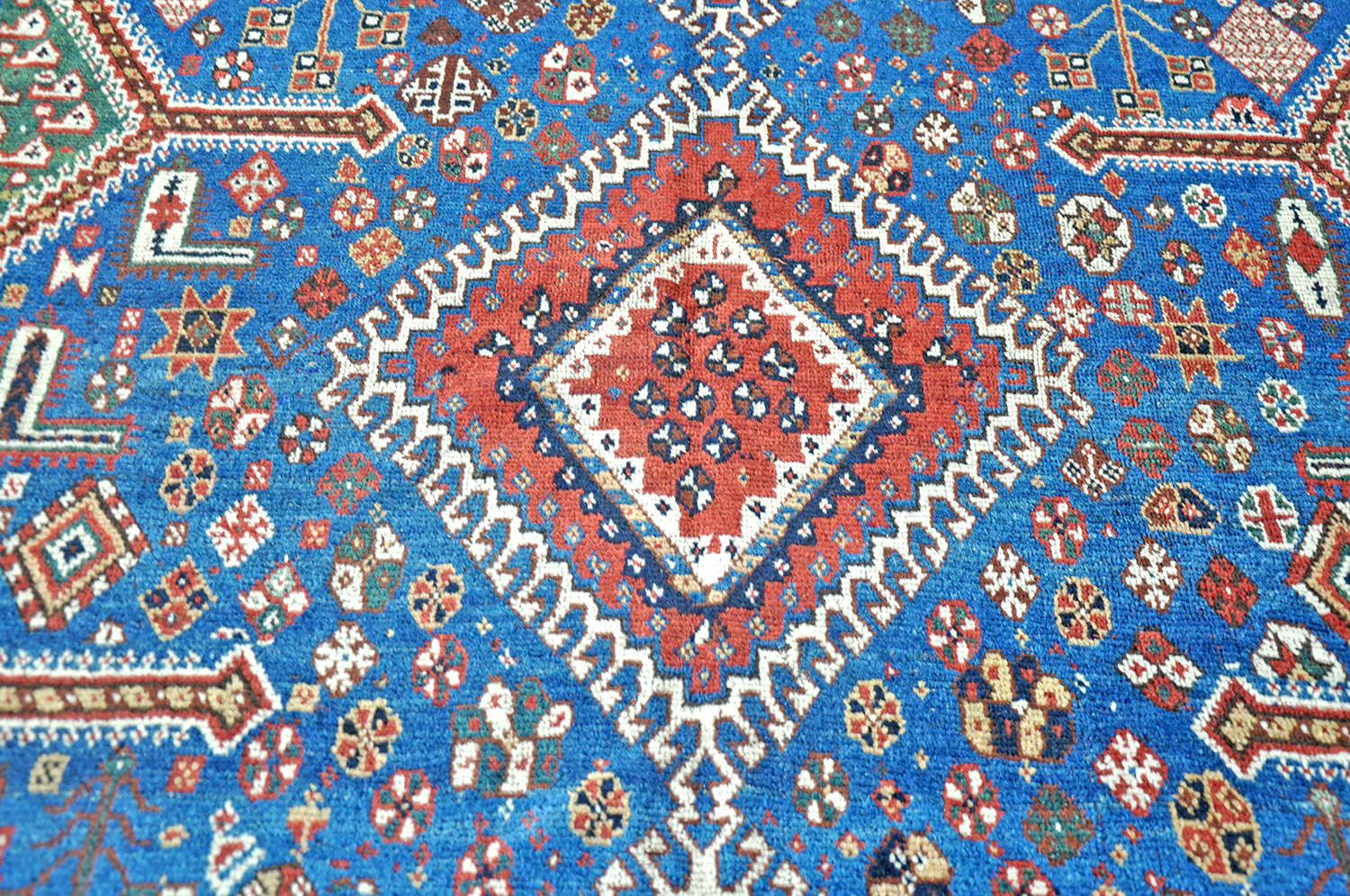 Ghaschghai Perserteppich antik | Medaillon