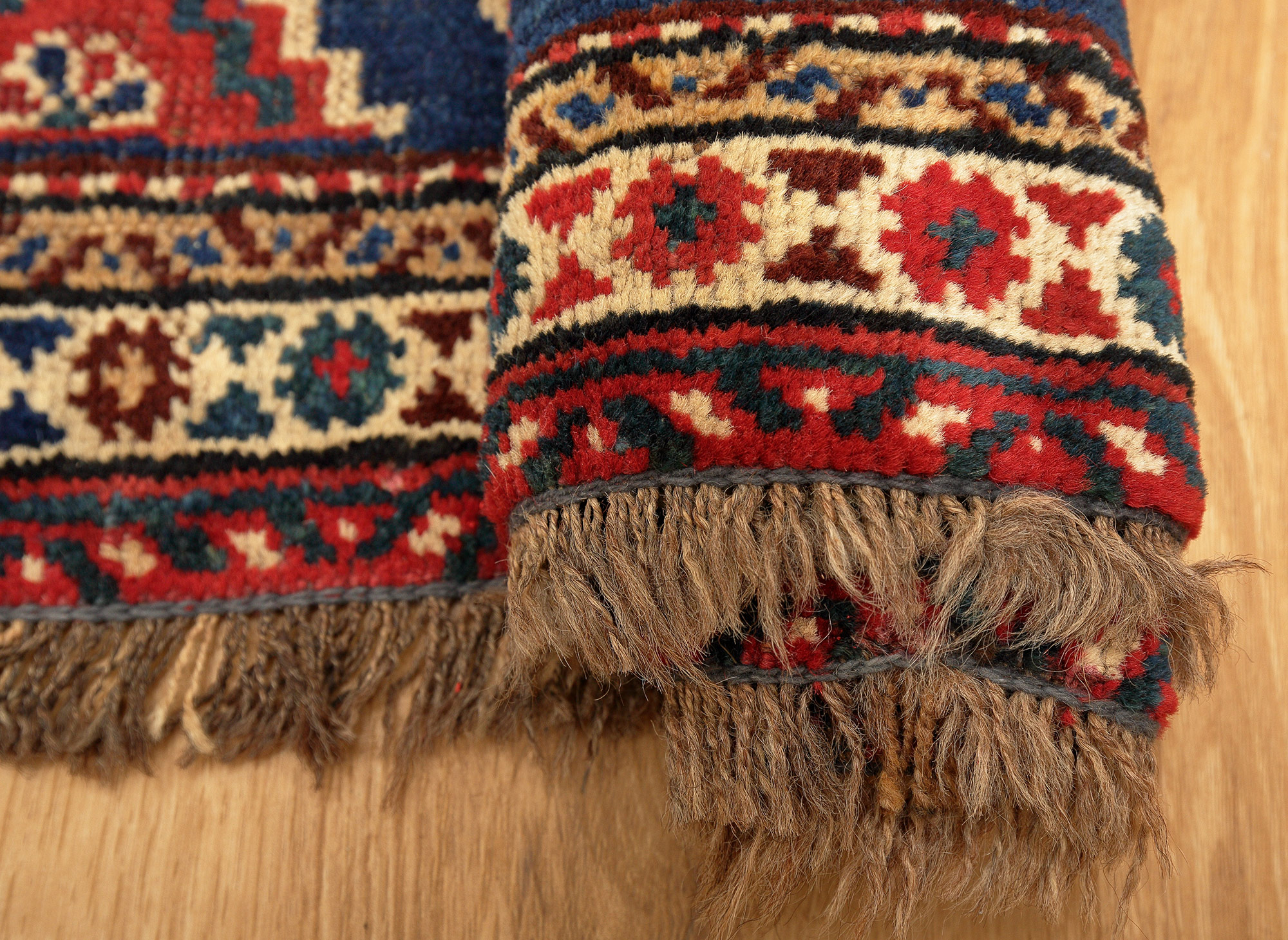 Ghashghai Perserteppich alt | Rautenmotiv