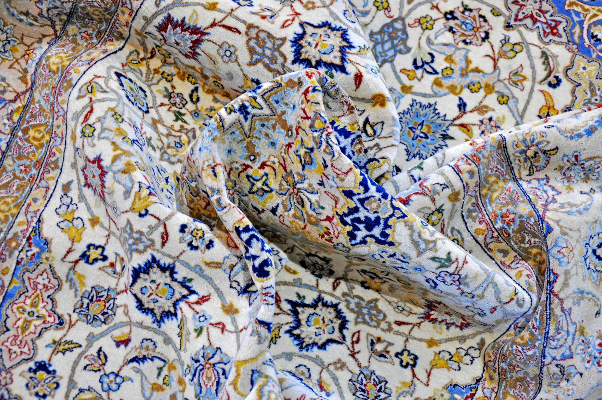 Isfahan Perserteppich neu | Medaillon