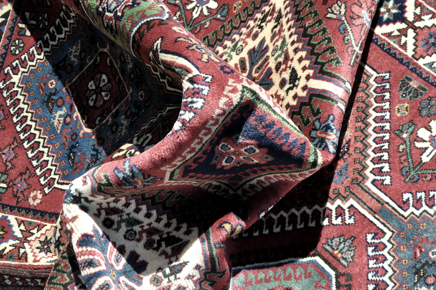 Yalameh Perserteppich rot neu | Schurwolle