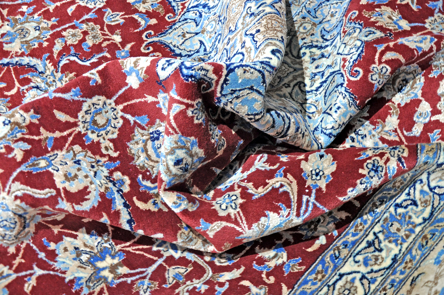 Nain Perserteppich 9 La älter rot | Medaillon