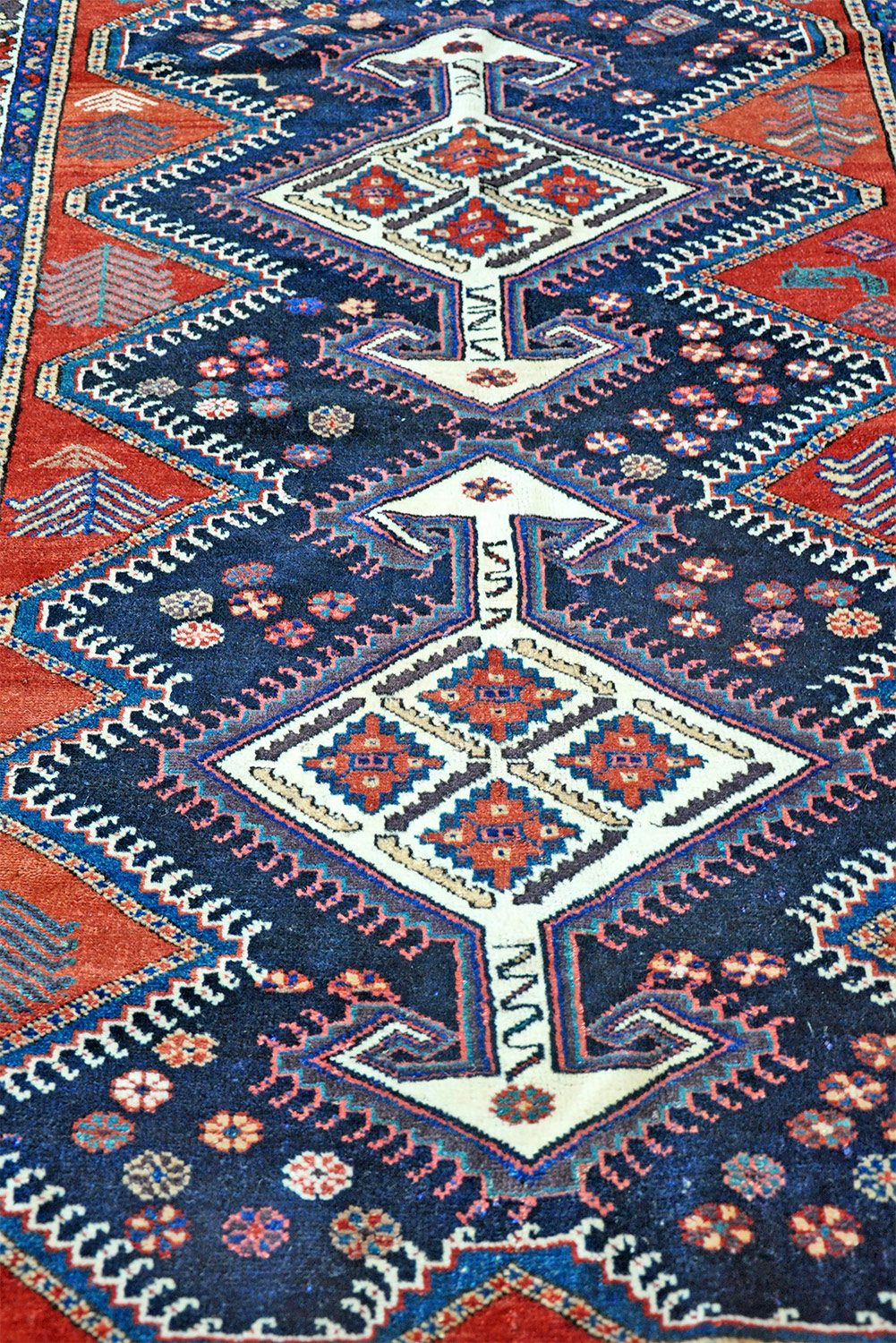 Niriz Perserteppich antik | Medaillon