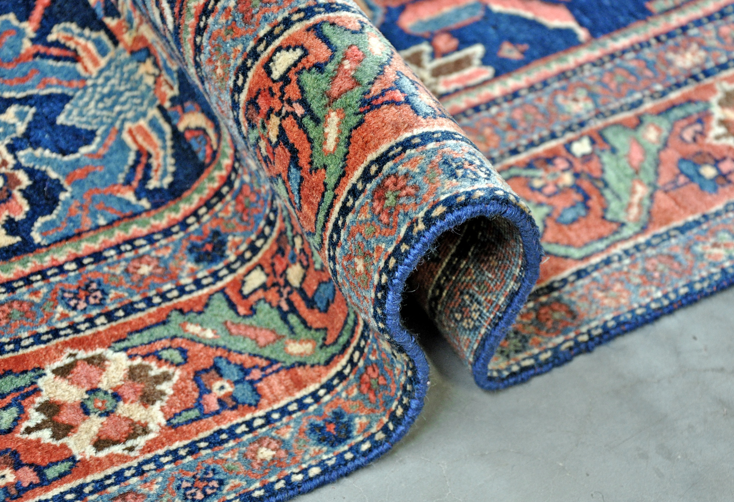 Sarough Mostofi Perserteppich antik