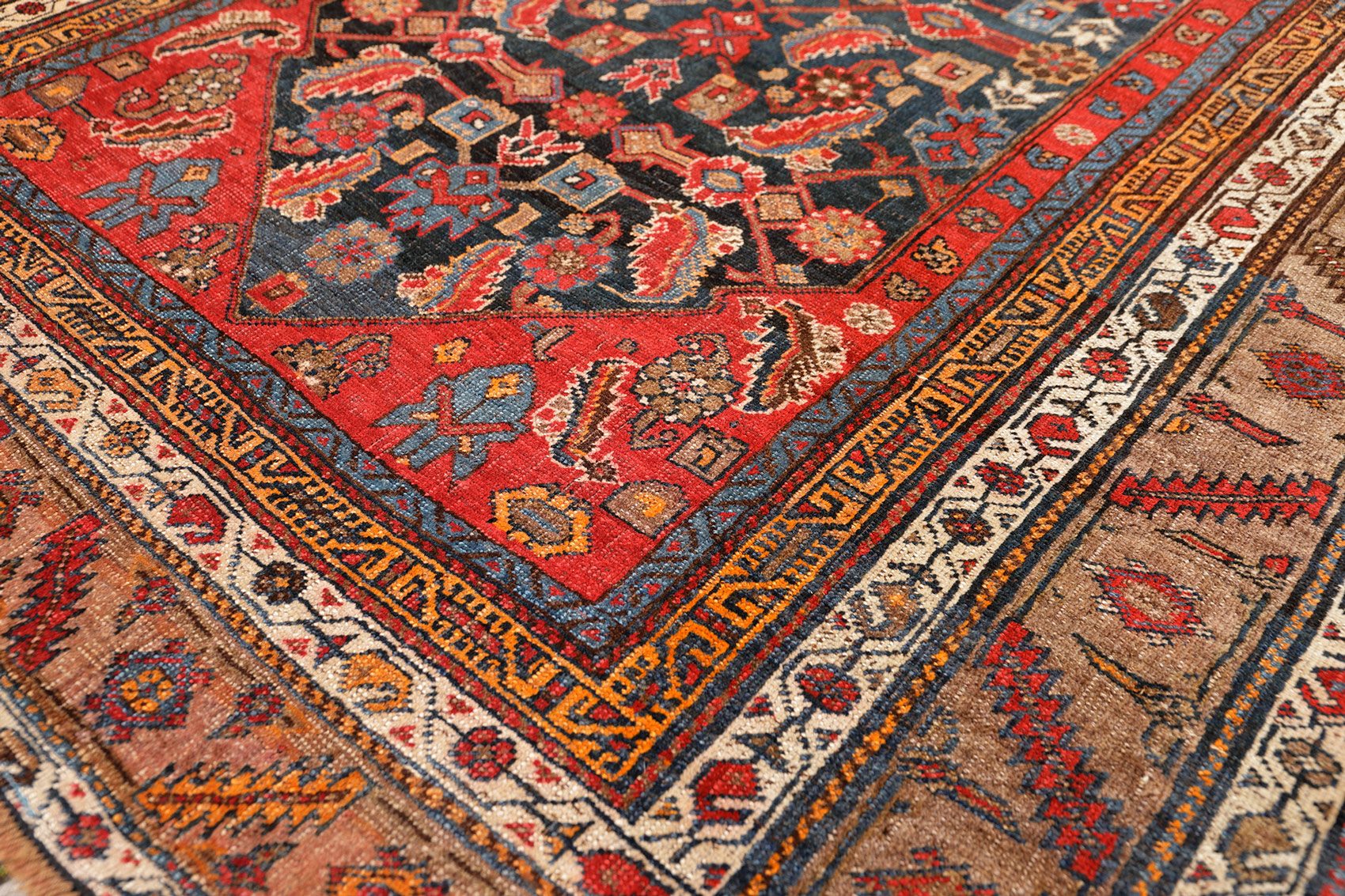 Garus Bidjar Perserteppich antik | Pflanzenfarben