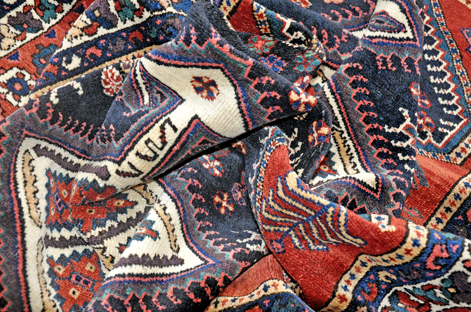 Niriz Perserteppich antik | Medaillon