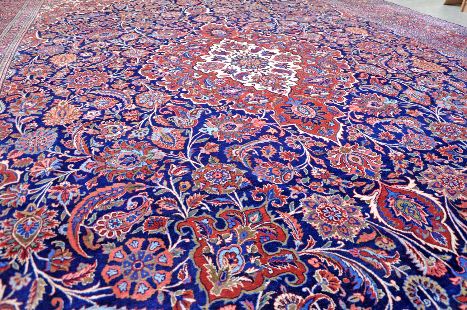 Ghaswin Perserteppich alt Übermaß | Medaillon