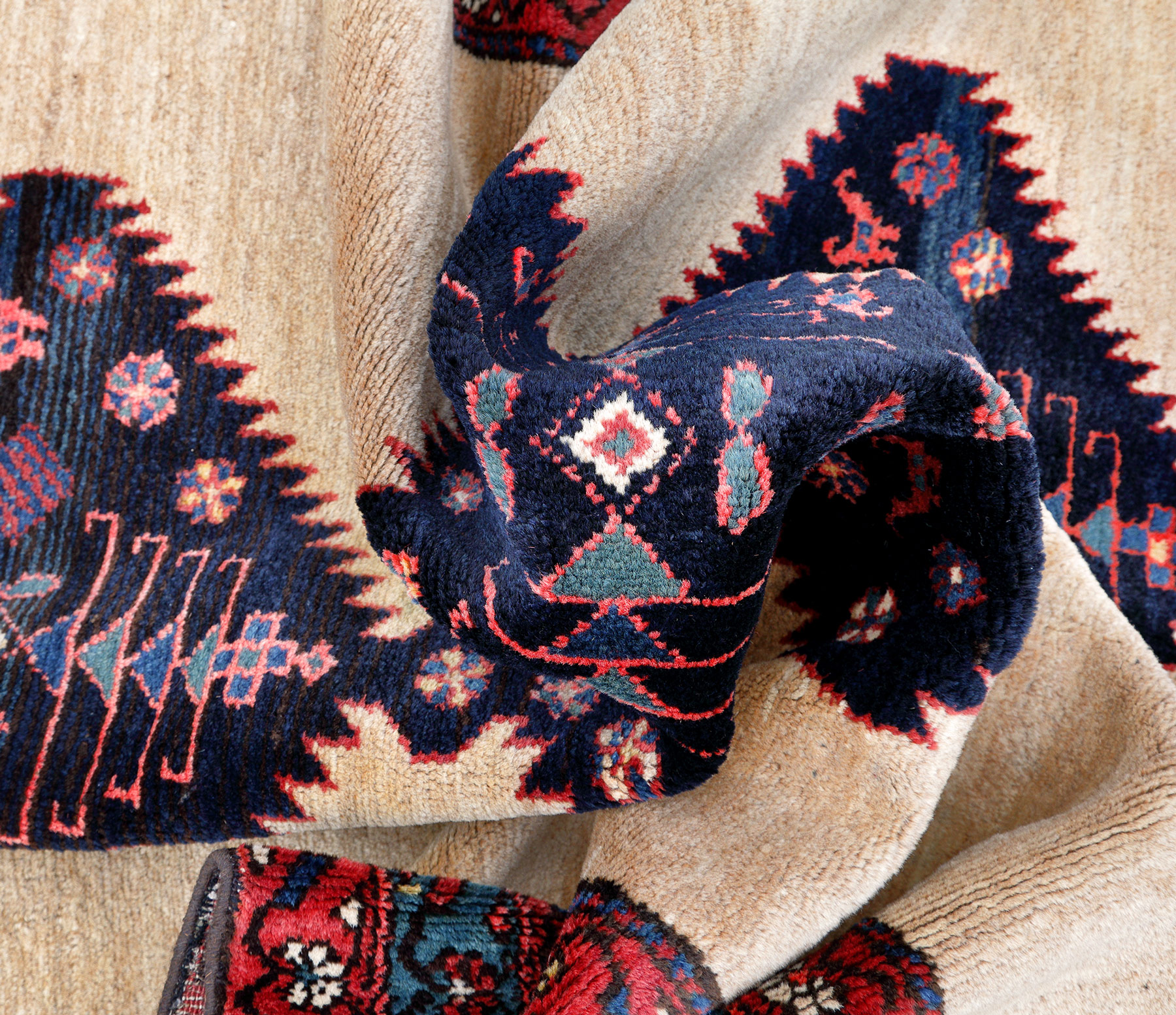 Malayer Perserteppich alt | Hochzeitsteppich