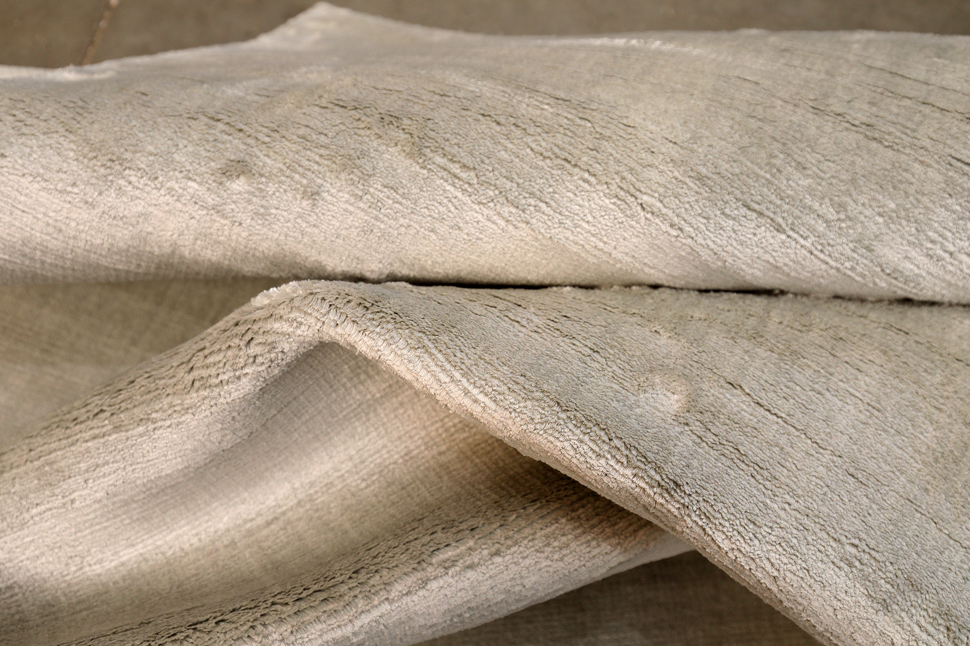 Thomas Handloomteppich Indien Solid | J068