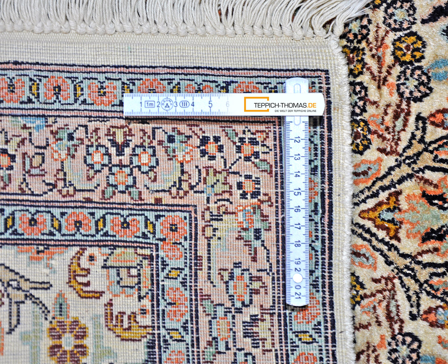 Kaschmir Seidenteppich Indien neu | Medaillon