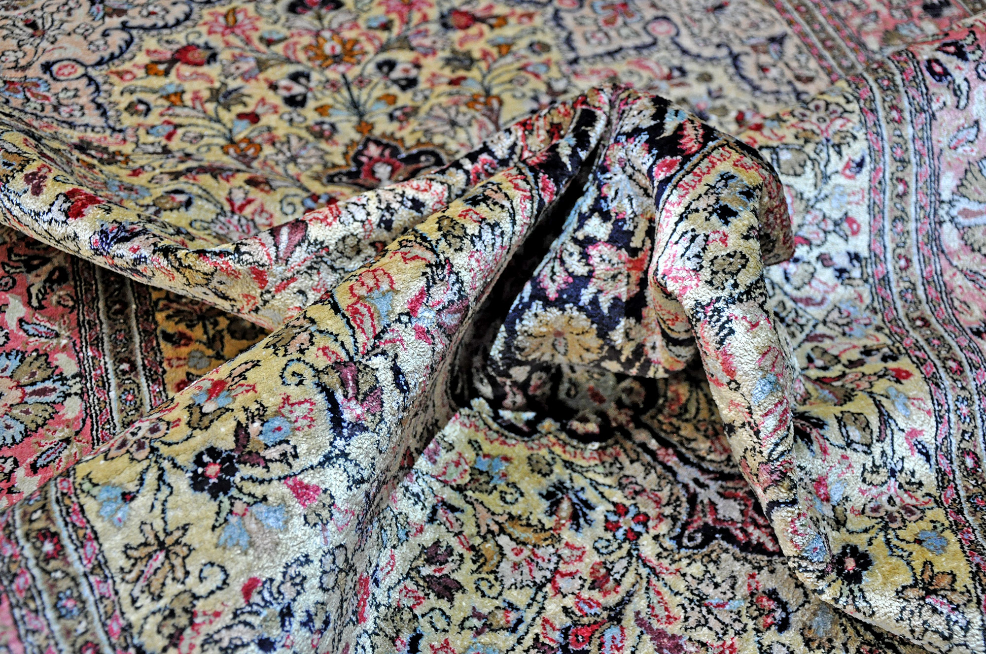 Ghom Perserteppich neu | Seide