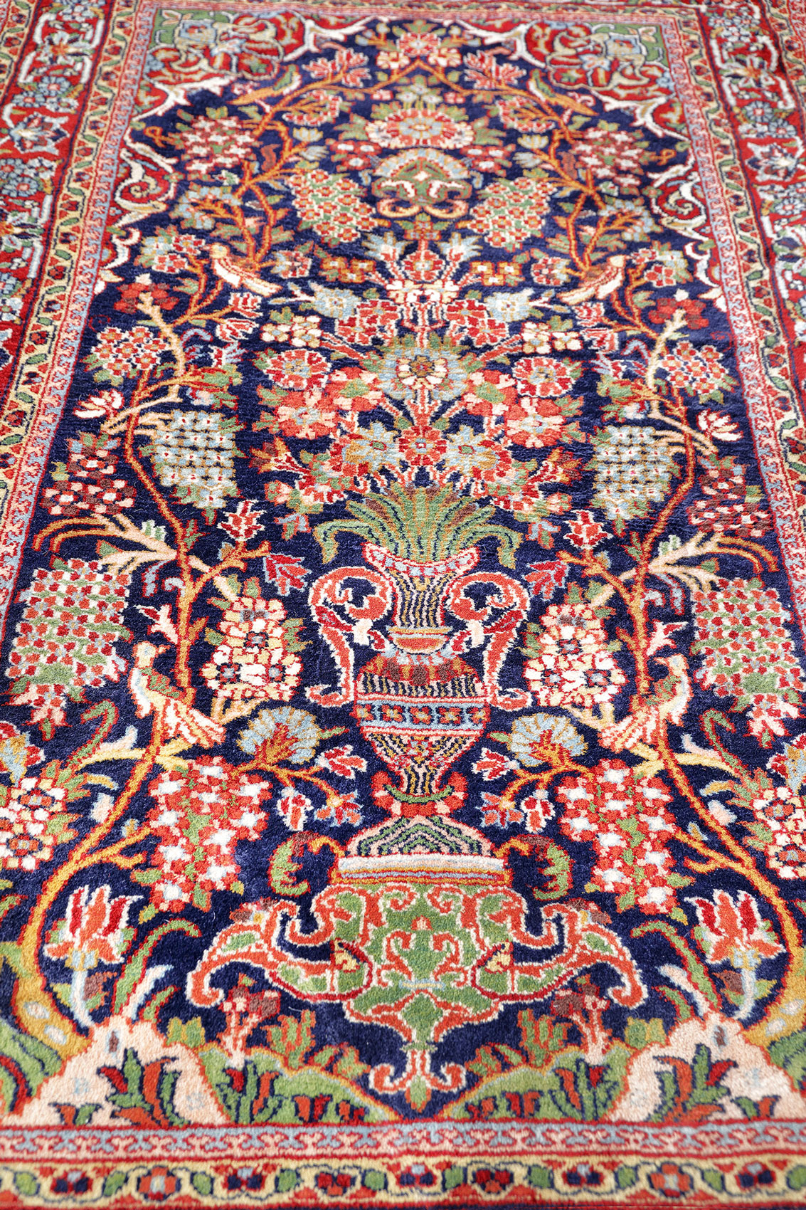 Keshan Orientteppich Pakistan | Vasenmotiv