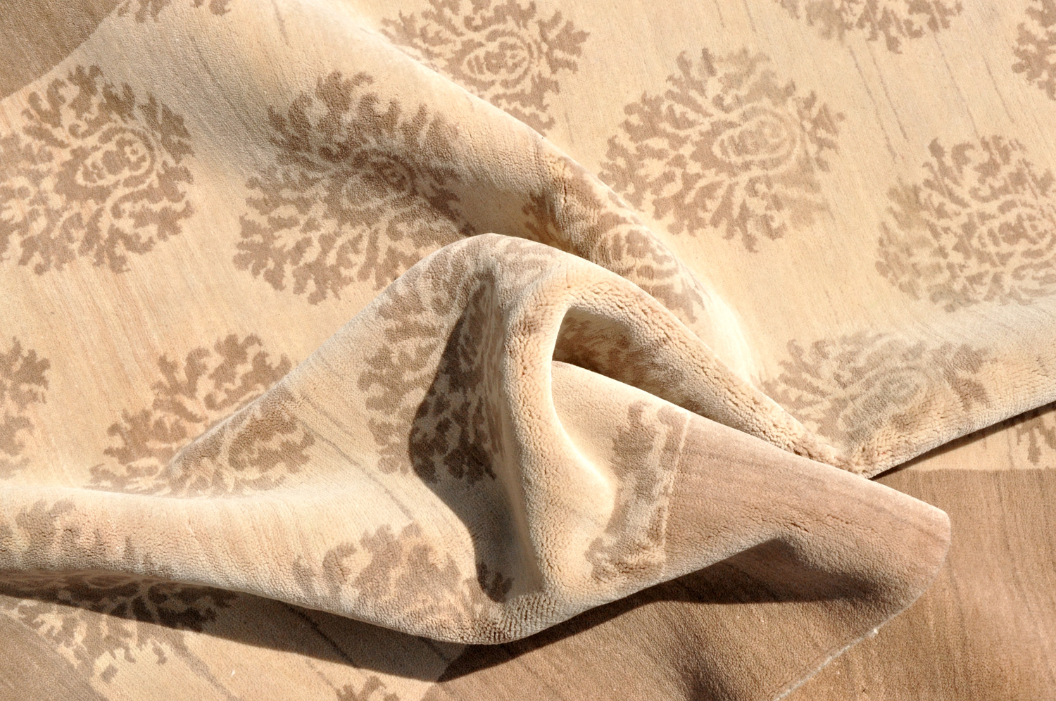 ISA KHAN Ottoman Indien Knüpfteppich | Neuseelandwolle