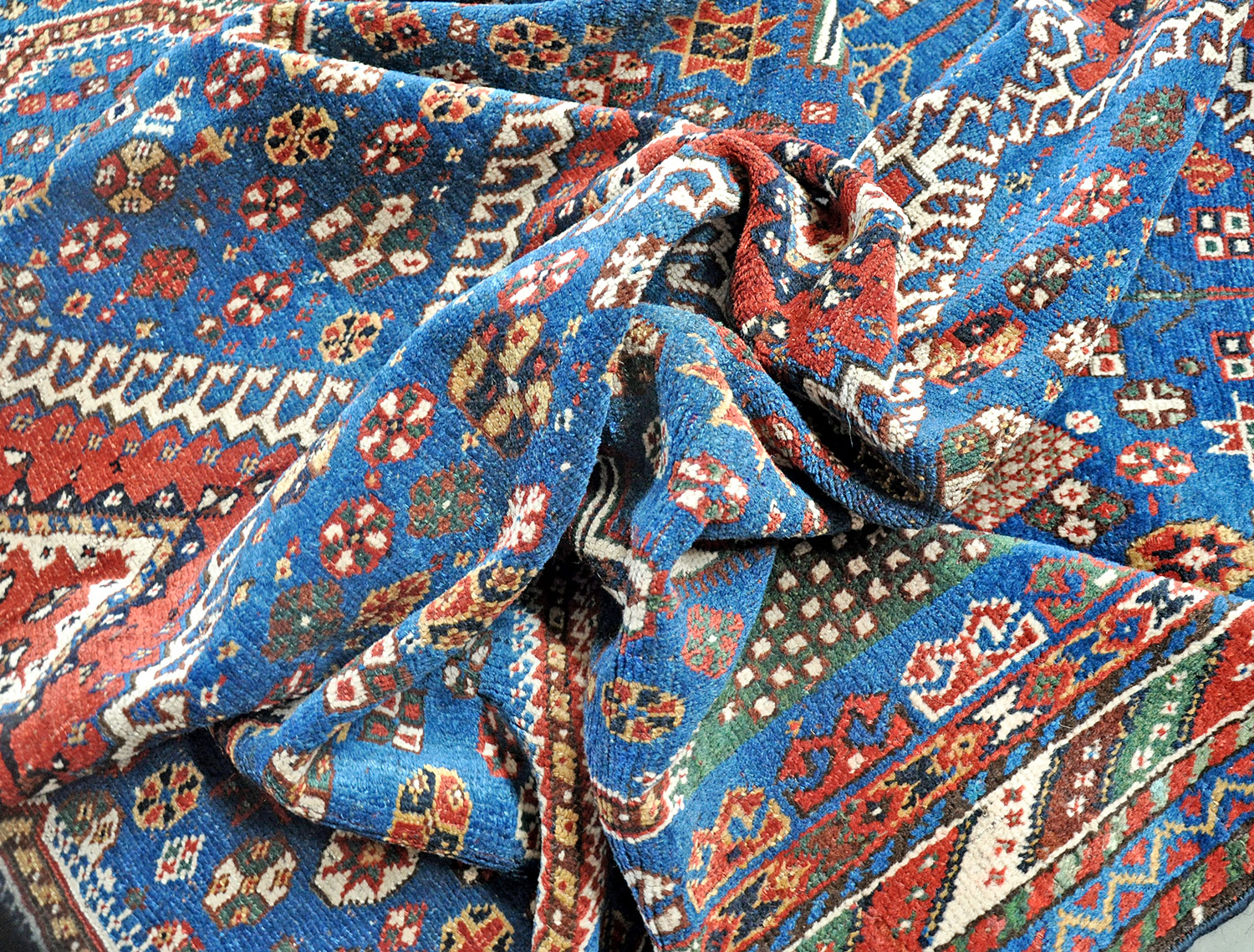 Ghaschghai Perserteppich antik | Medaillon