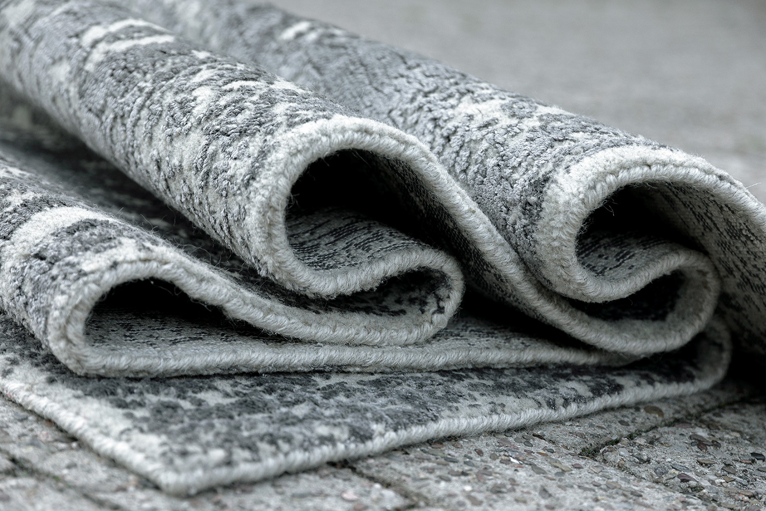 Thomas Teppich Handloom Jaquard Fine | Silver/Charcoal