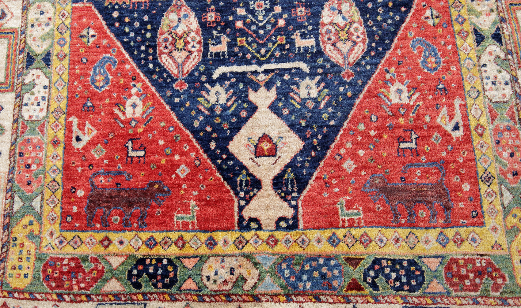 Miri Ghaschghai Perserteppich neu | Pflanzenfarben