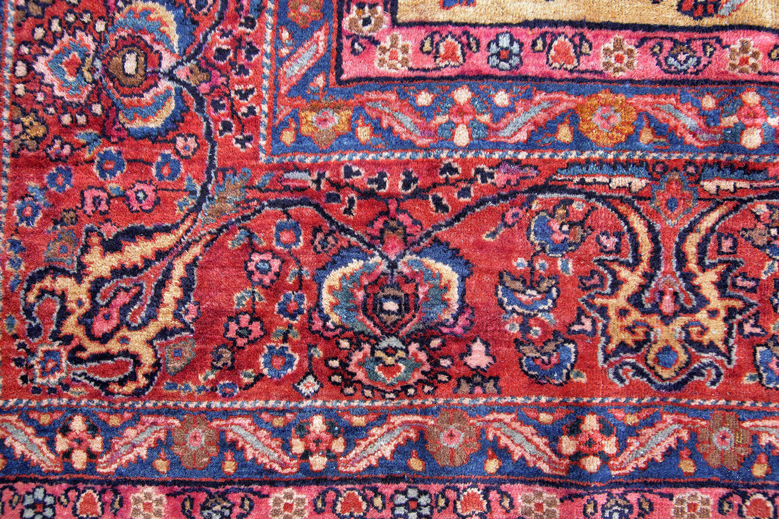 Amerikanischer Sarough Perserteppich alt | gelb