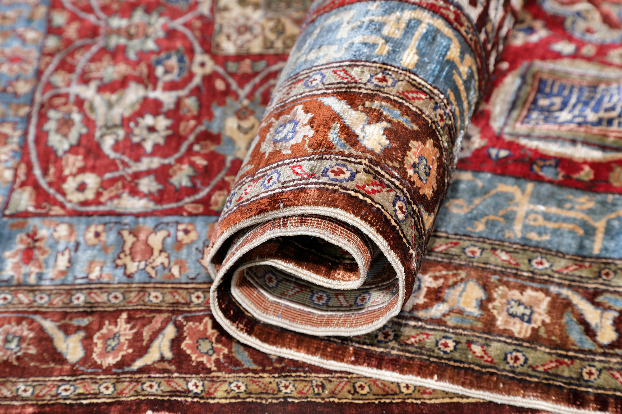 Hereke Seidenteppich neu Türkei | Gebetsmotiv