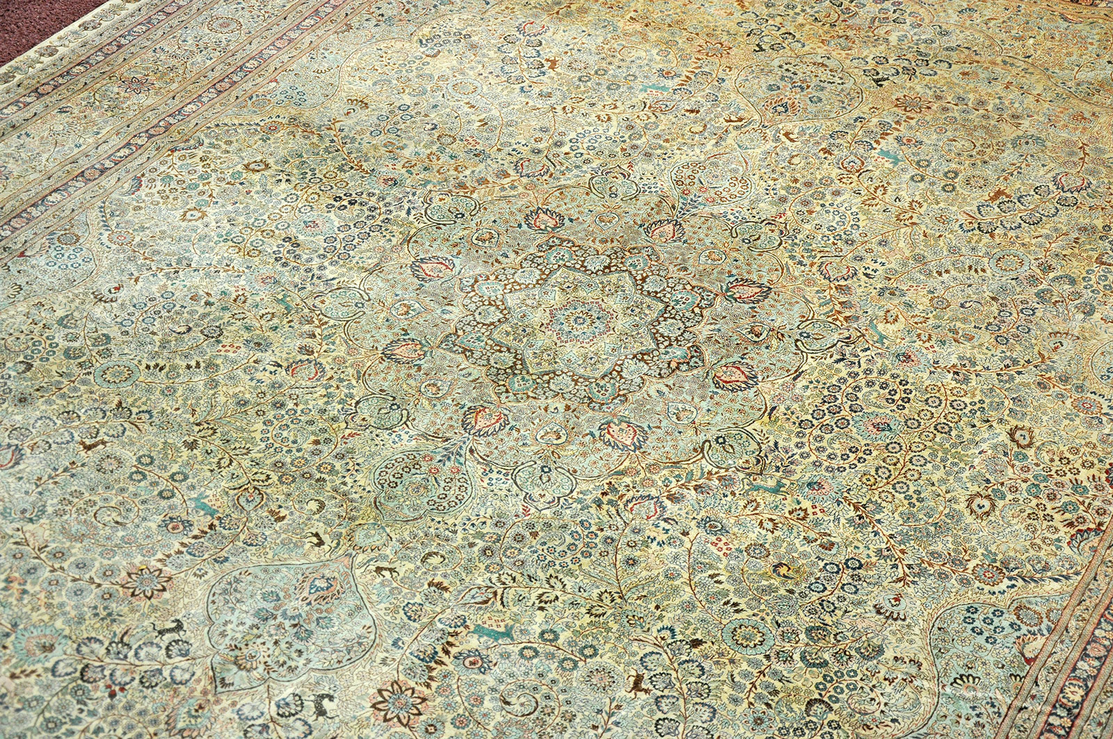 Hereke Seidenteppich neu China | Medaillon