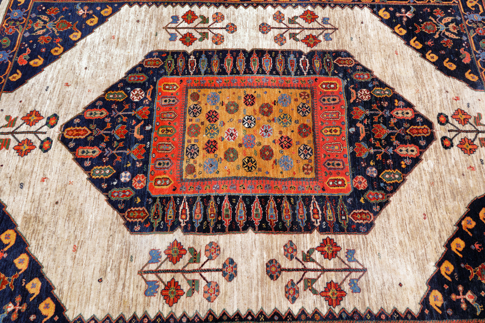 Janihali Perserteppich Die Wüste lebt | Schurwolle