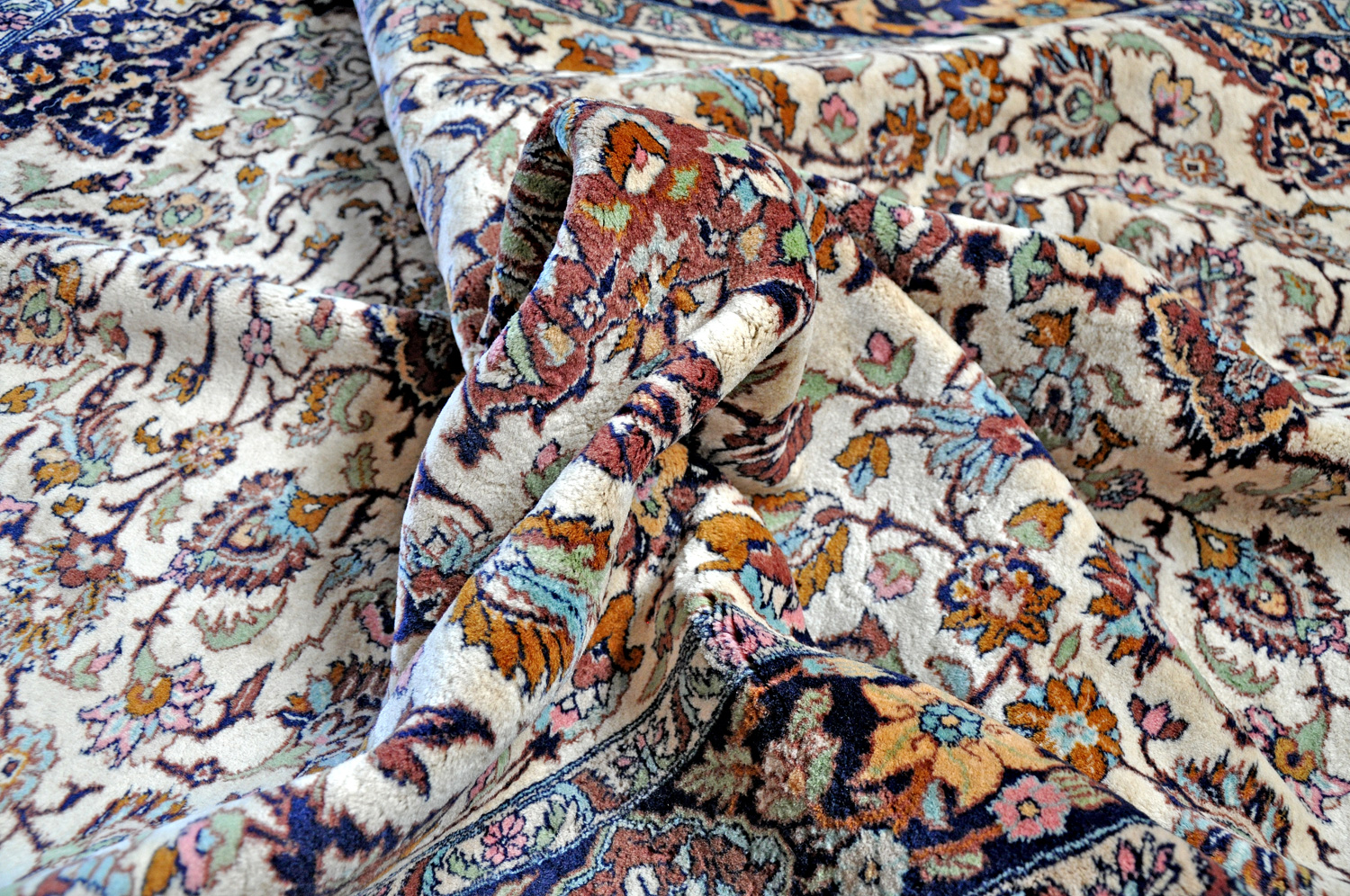 Isfahan Orientteppich Pakistan | Medaillon