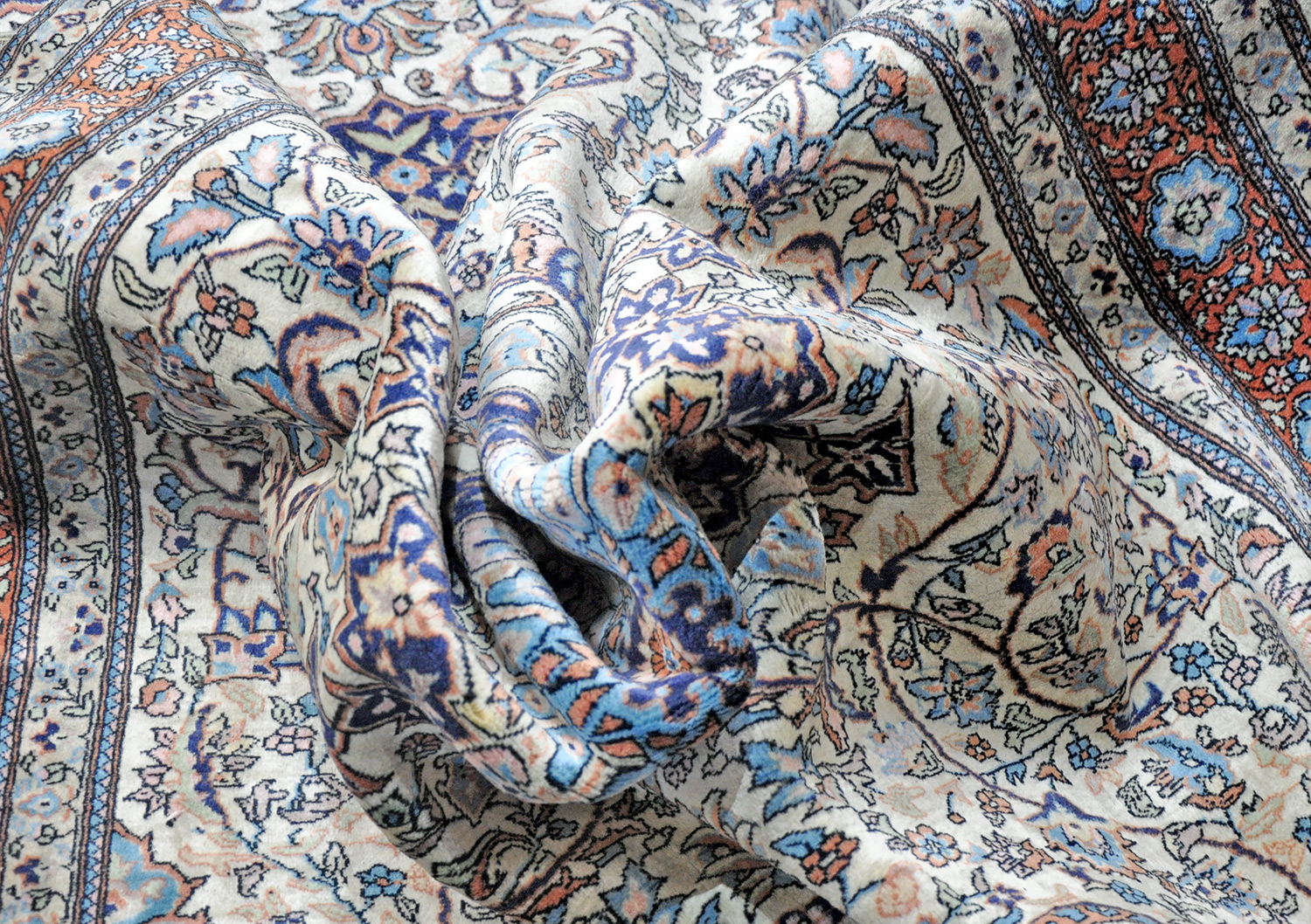 Lahore Keschan Orientteppich neu | Floral