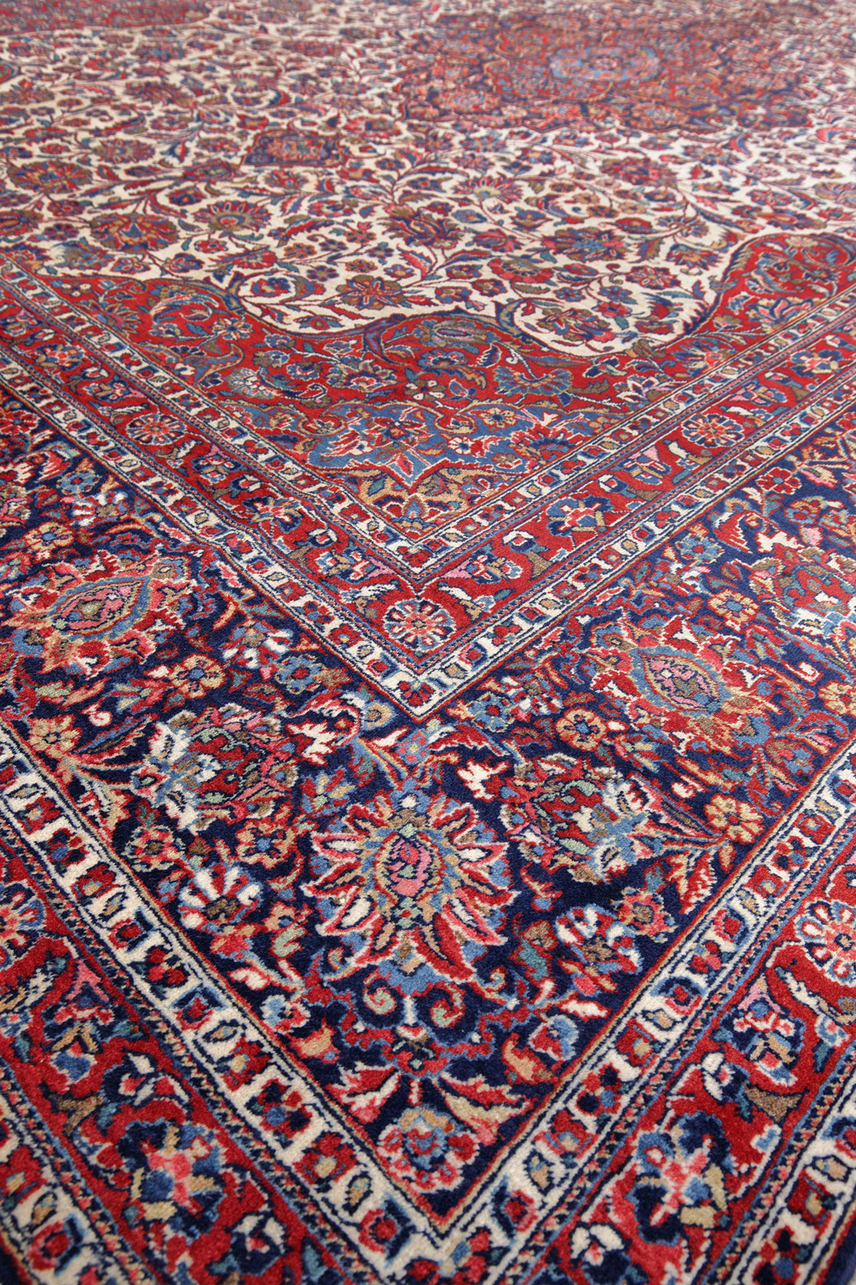 Kork-Keshan Perserteppich alt | Medaillon