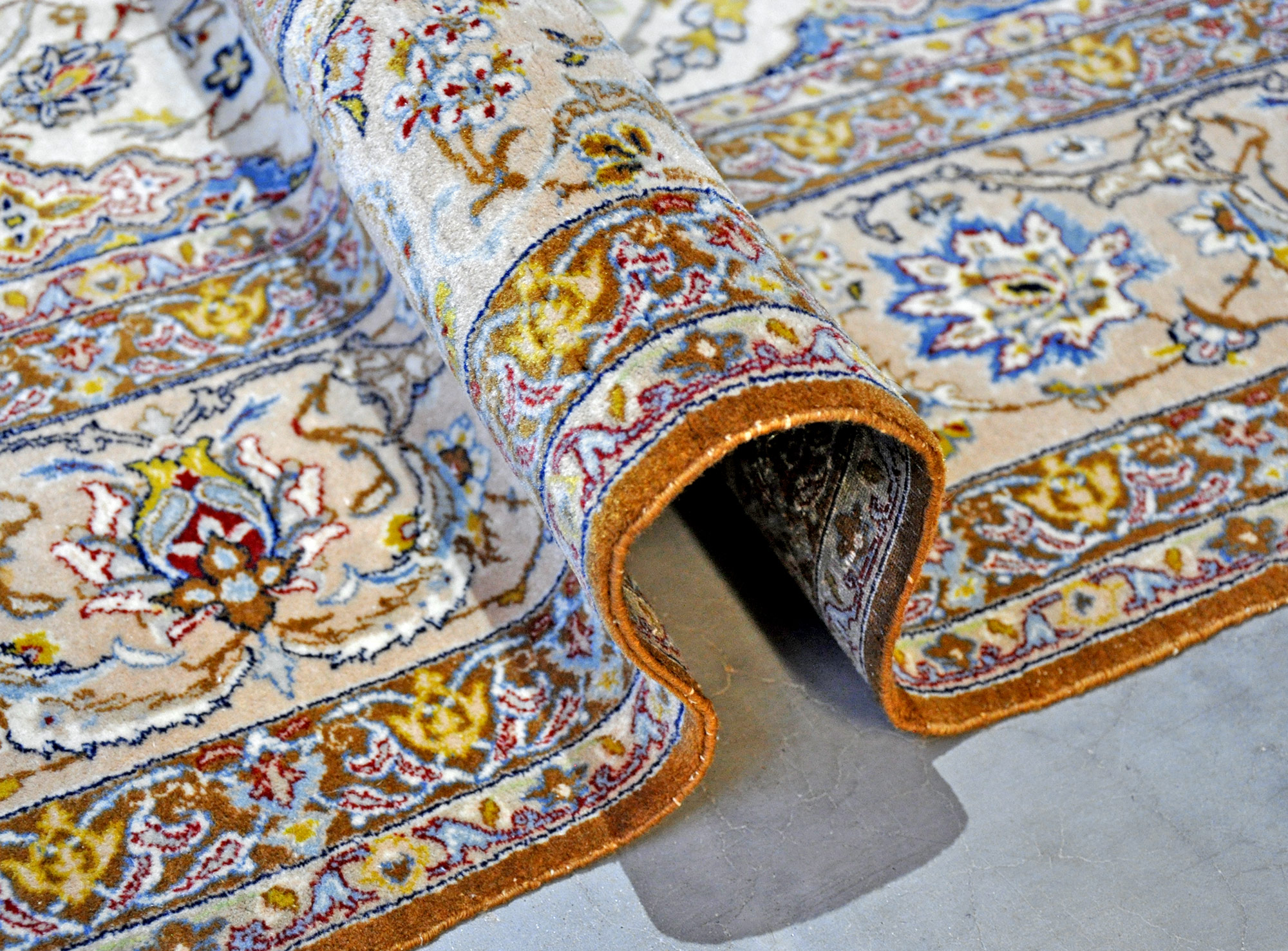 Isfahan Perserteppich neu | Medaillon