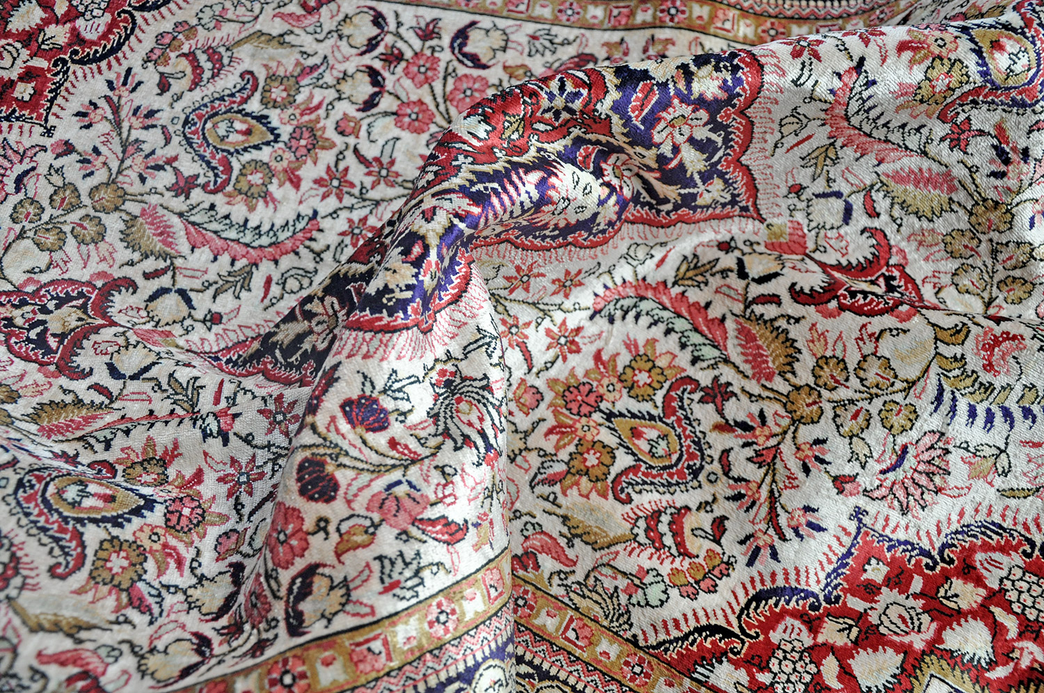 Ghom Perserteppich neu floral | Seide