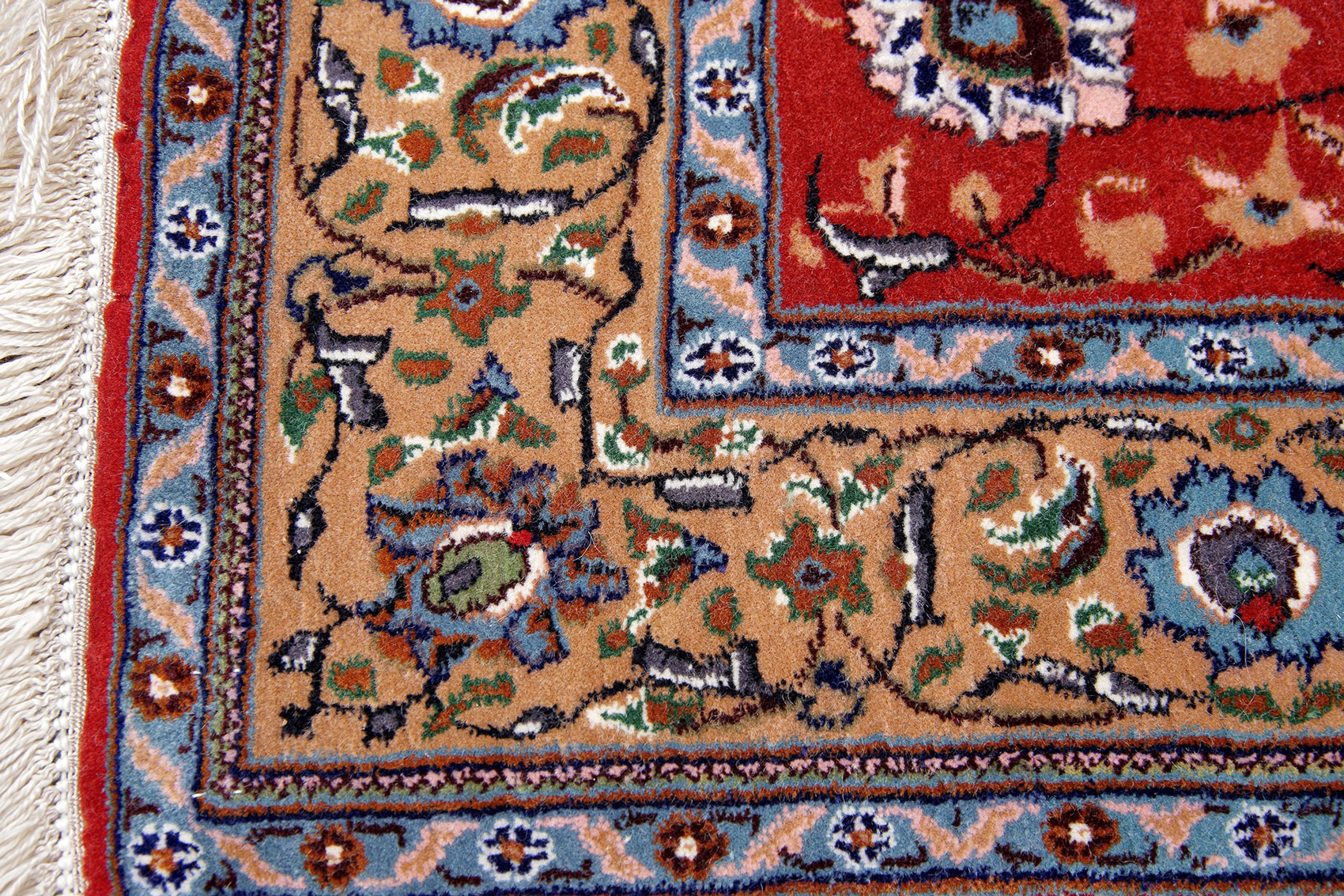 Isfahan Seidenteppich China neu | Floral
