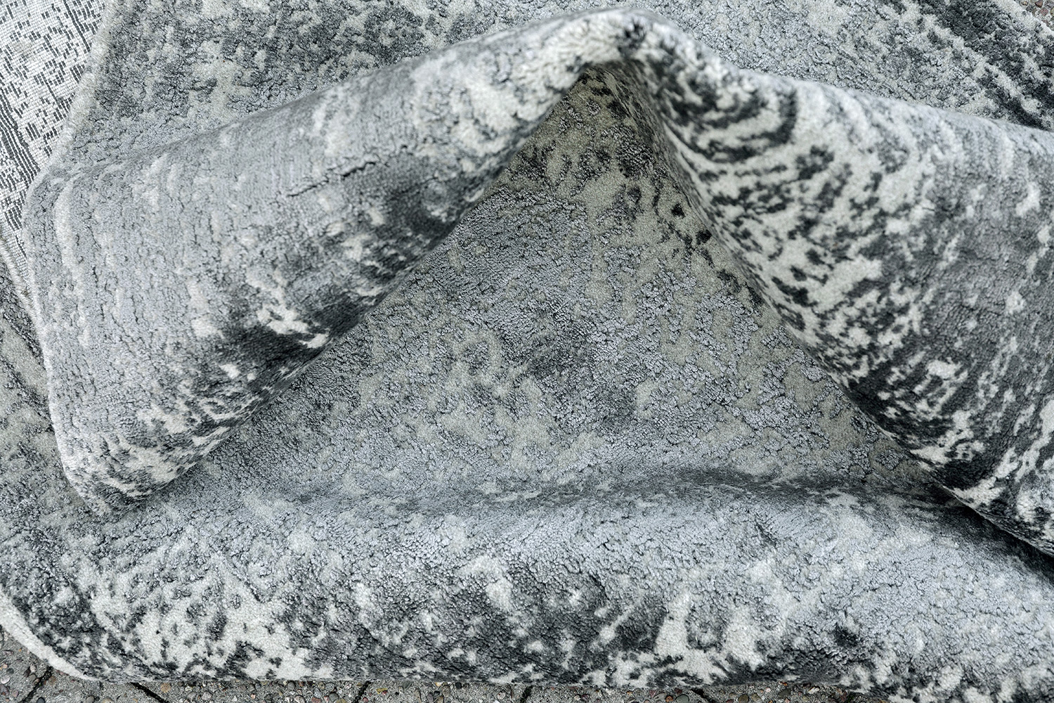 Thomas Teppich Handloom Jaquard Fine | Silver/Charcoal