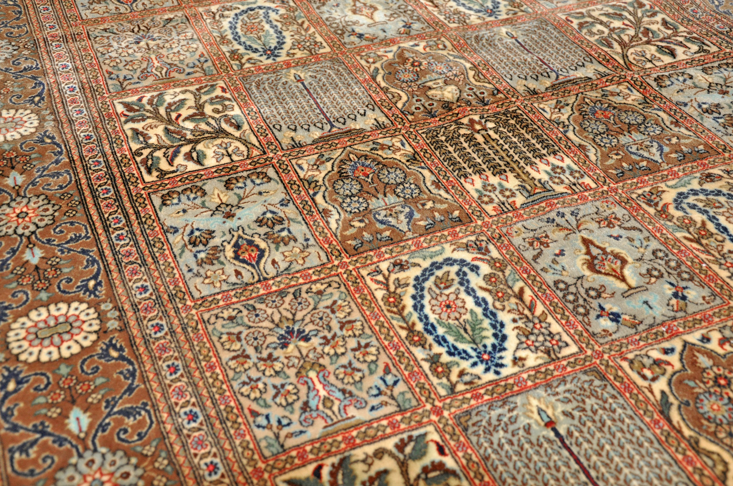 Felder Ghom Perserteppich neu braun | Schurwolle