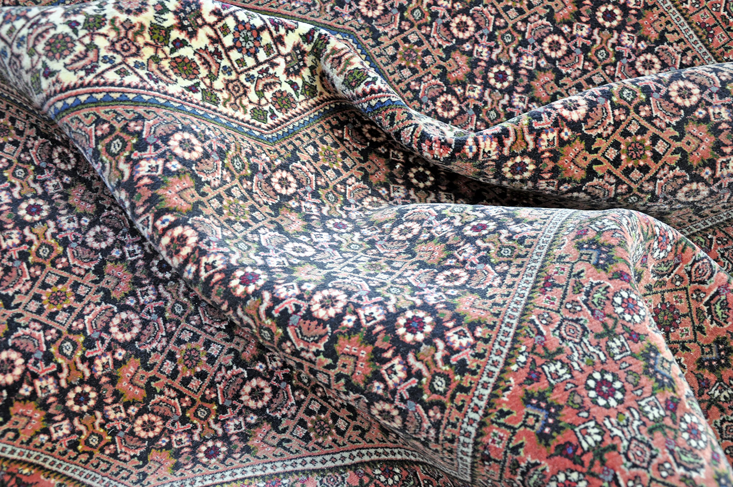 Bidjar Perserteppich neu | Rautenmedaillon