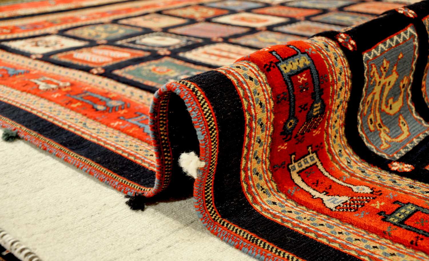 Susahali Soumakh Perserteppich | Felder