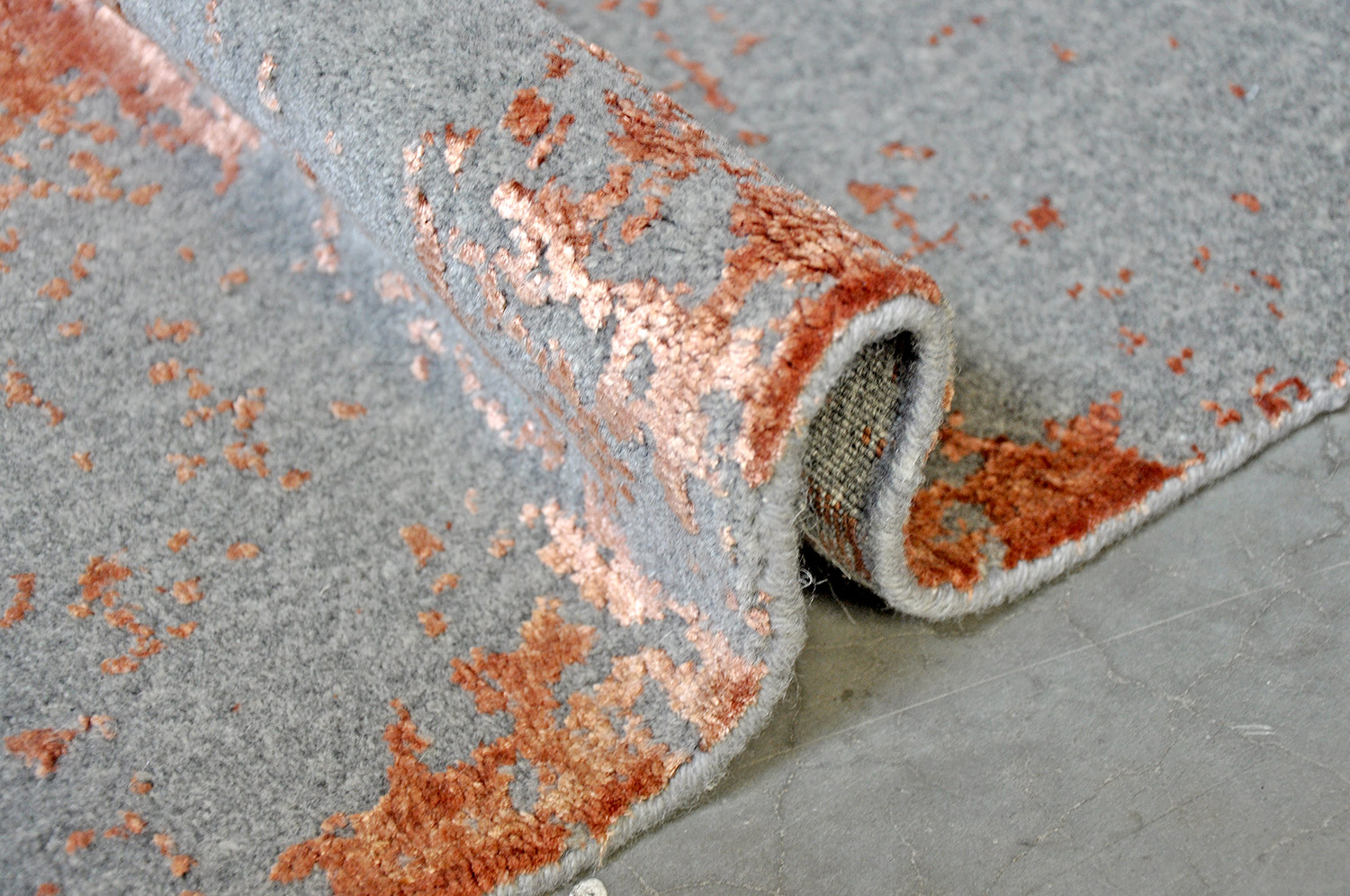 Thomas Handloomteppich Fine | Grey/Red