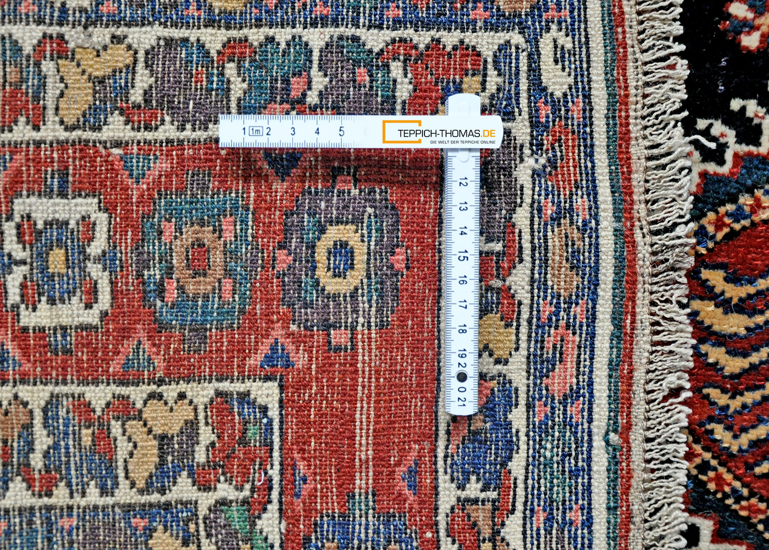 Niriz Perserteppich antik | Medaillon