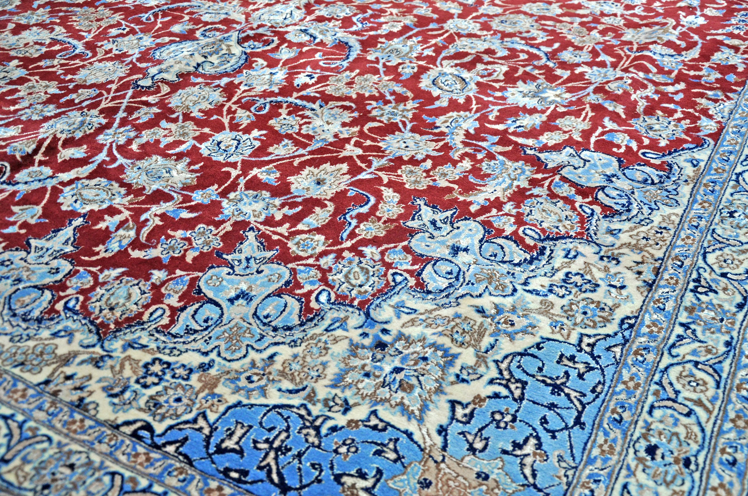 Nain Perserteppich 9 La älter rot | Medaillon