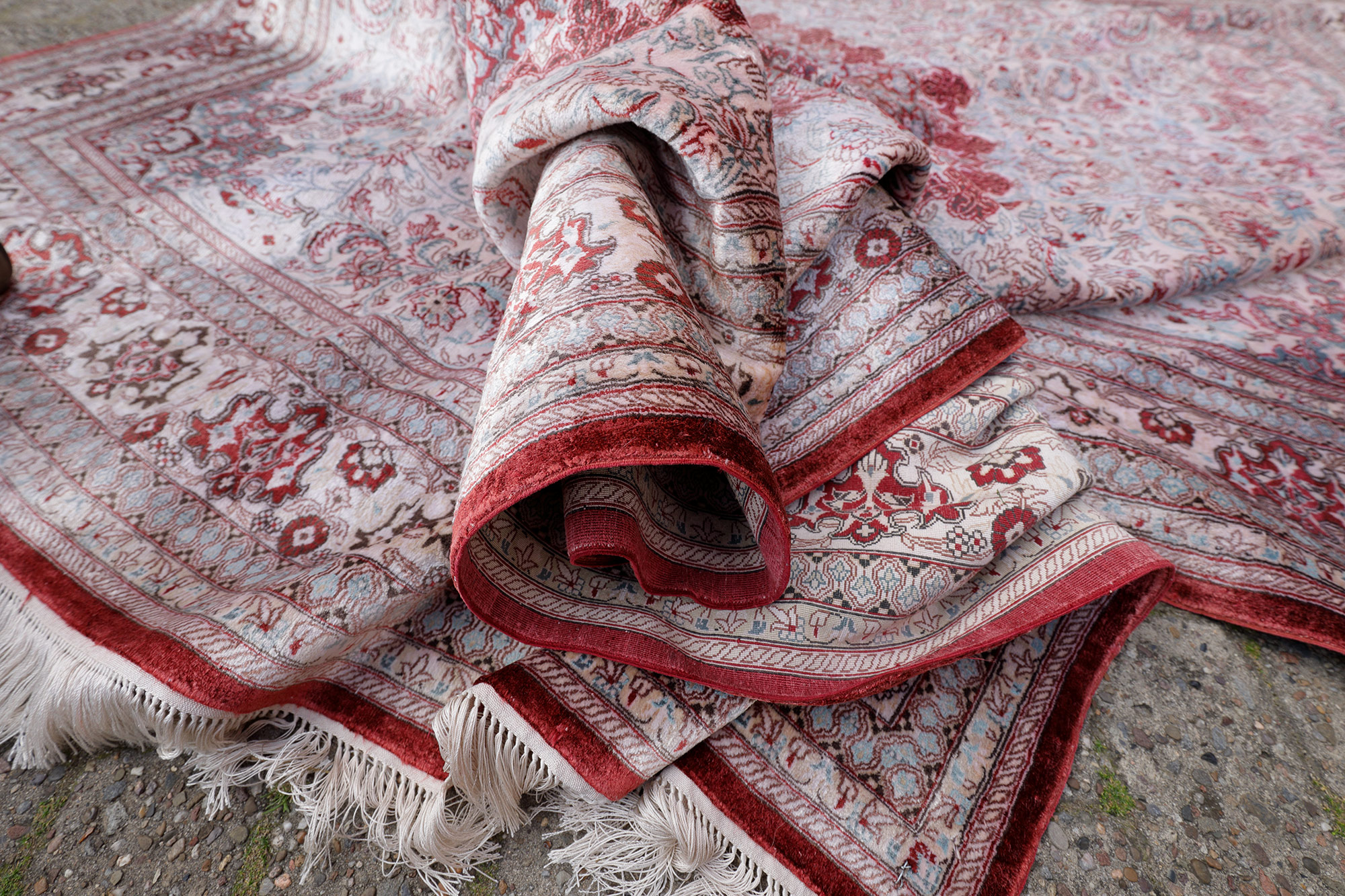 Hereke Seidenteppich 300 lines | China