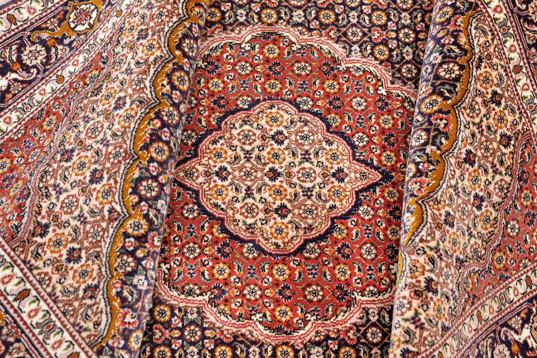 Täbriz Mahi Perserteppich neu 50 Radj | Mahi-Muster