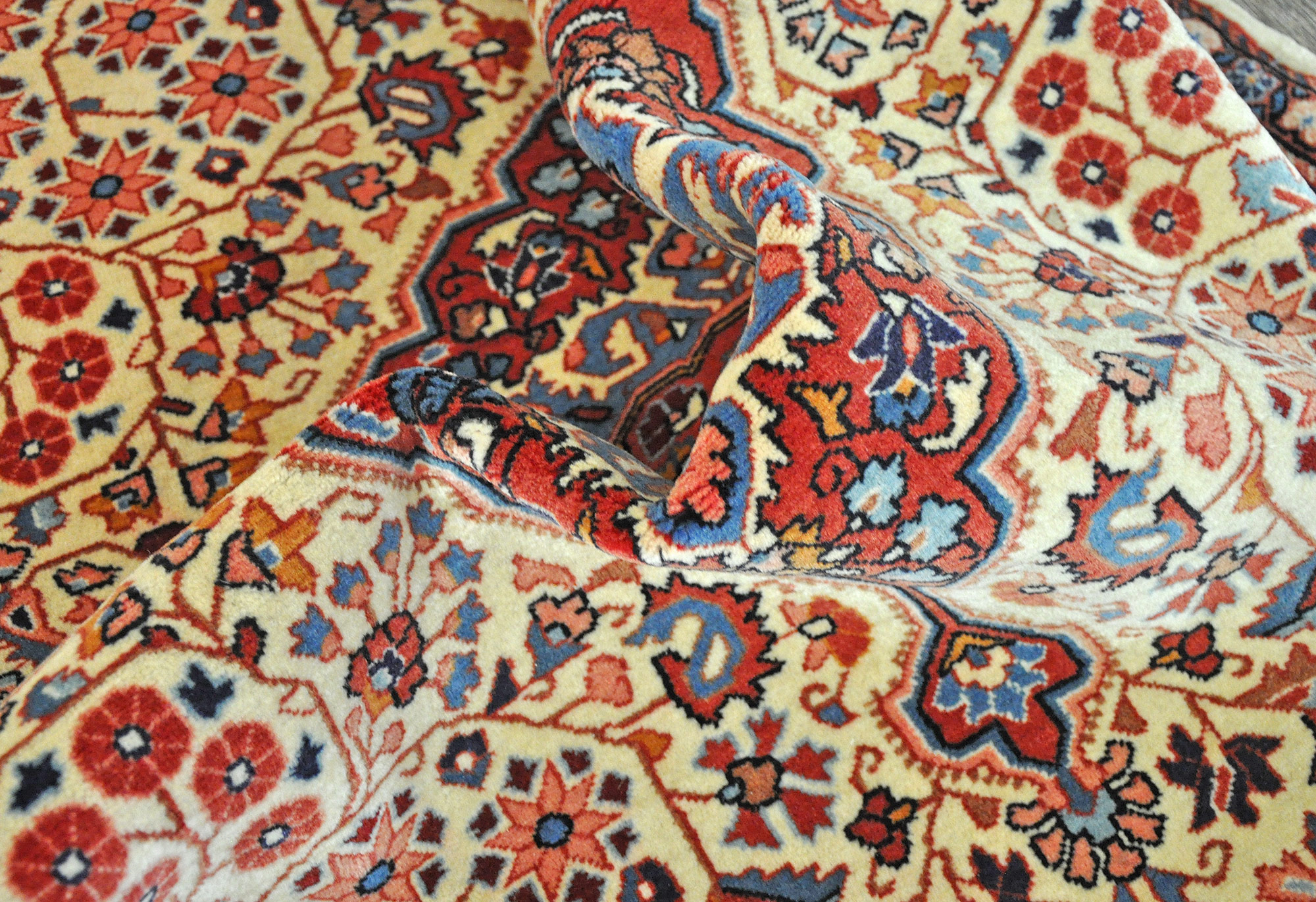 Sarough Perserteppich neu | Medaillon